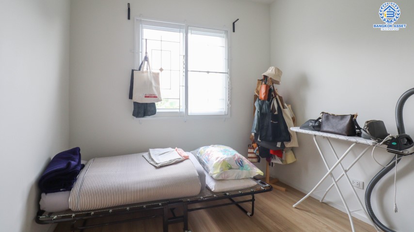 *****ทาวน์เฮ้าส์มือสองย่านนนทบุรี ม. แกรนด์พลีโน่ รัตนาธิเบศร์ คุณภาพระดับ AP Thailand เนื้อที่ 18.2 ตร.ว. ฟังก์ชัน 3 ห้องนอน 2 ห้องน้ำ 1 ที่จอดรถ บ้านใหม่พึ่งซื้อเมื่อไม่นาน บนทำเลที่เชื่อมต่อถ.ติวานนท์, ถ.รัตนาธิเบศร์, ถ.นครอินทร์, ถ.ราชพฤกษ์ ใกล้รถไฟฟ้าสายสีม่วง "สถานีบางรักน้อยท่าอิฐ"